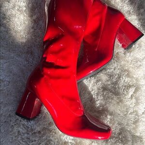 Vintage Dream Paris Red Patent Knee-High Boots